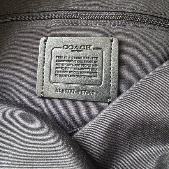 New black Coach crossbody bag - Picture 5 of 5